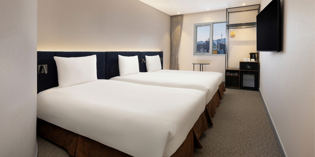 Premium Room , Ideal for Family & Friends - 3 Single Beds thumbnail